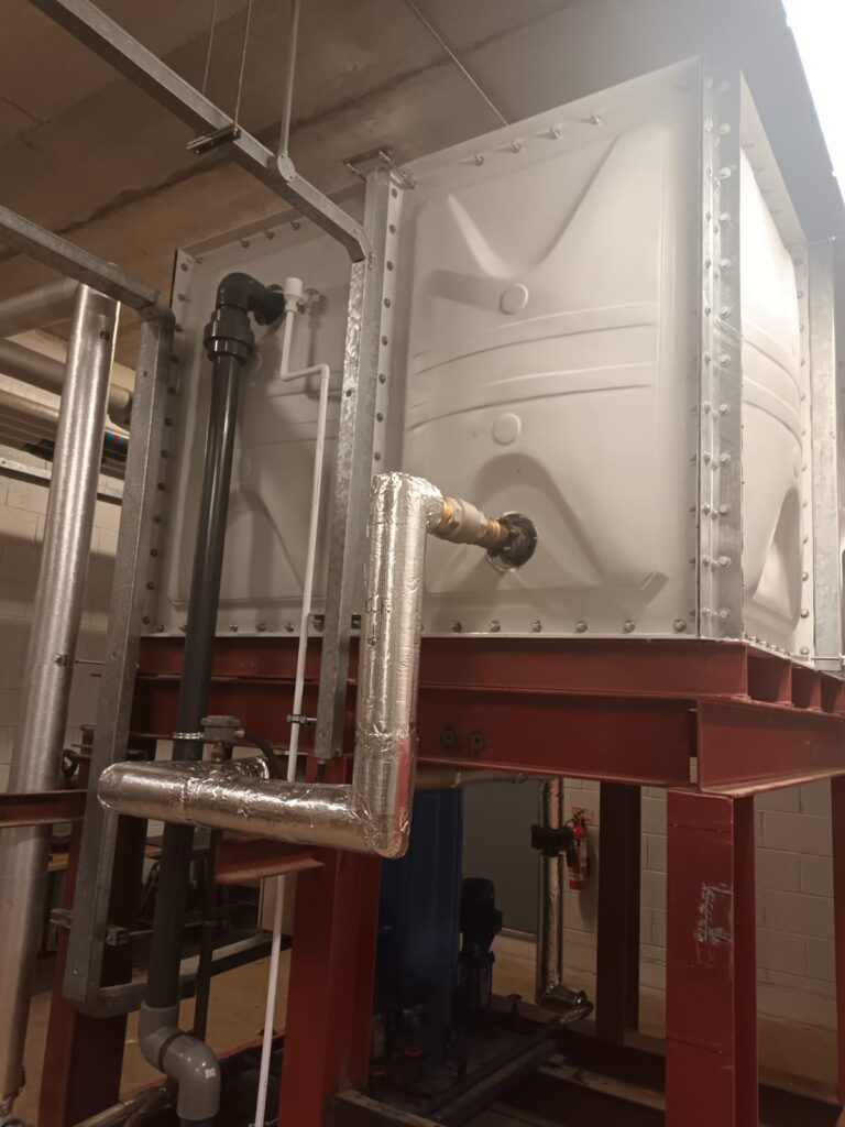 Installation of a potable water storage tank